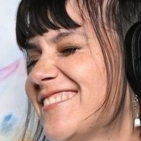 lov.e.lena Nua