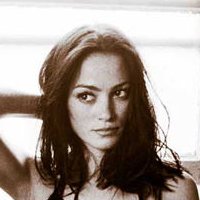 Lucie Laurier Nua