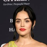 Lucy Hale Nua
