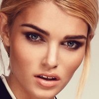 Luisa Hartema Nua