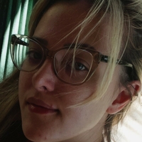 Luiza Steinmettz Nua