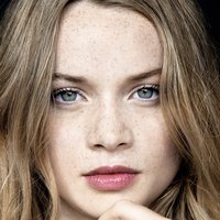 Luna Wedler Nua