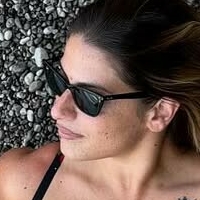 Martina Rolando Nua
