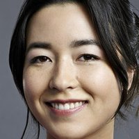 Maya Erskine Nua