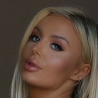 Meg Marie Nua