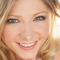 Megan Albertus Nua
