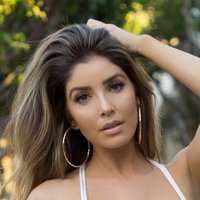 Melissa Molinaro Nua