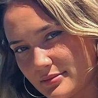 Mia Gibbs Nua