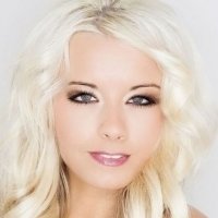 Mia Julia Brückner Nua