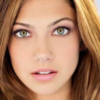 Mia Serafino Nua