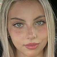 Mia Smith Nua