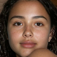 mileyreyes Nua