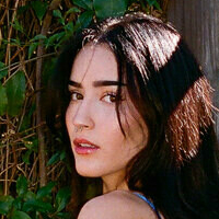 Miranda Rothchild Nua