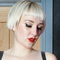 Mistress Petite Nua