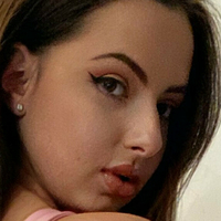mollina_rae Nua