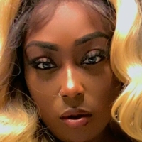 mzstrawberryhenny Nua