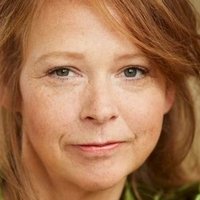 Nele Hollinderbäumer Nua