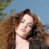 Nicole Linkletter Nua