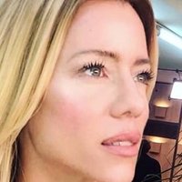 Nicole Neumann Nua