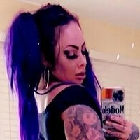 nikkithepiercer Nua