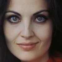 Olga Karlatos Nua