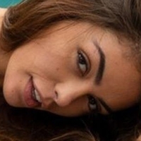 Olia Adams Nua