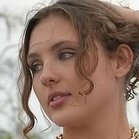 Olivia Mitchell Nua