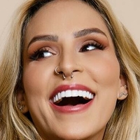 Paloma Lopes Nua