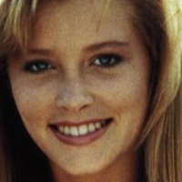 Pamela Gidley Nua