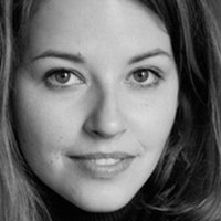 Polina Tolstun Nua