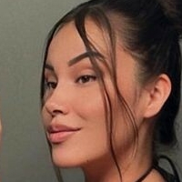 reneelushxo Nua