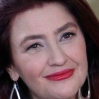 Rona Hartner Nua