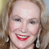 Rutanya Alda Nua
