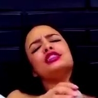 SaraFalcon Nua