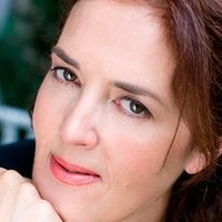 Sarah Blake Nua