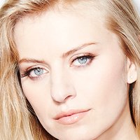 Sarah Minnich Nua