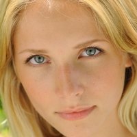 Sarah Ulrich Nua