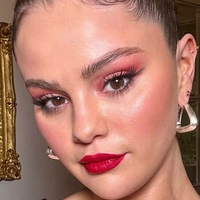 Selena Gomez Nua