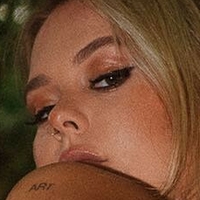 Selena Steiner Nua