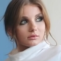 Shawna Della-Ricca Nua
