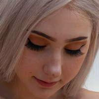 Skyla Vox Nua