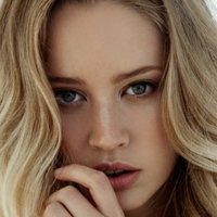 Sonja Van Heerden Nua