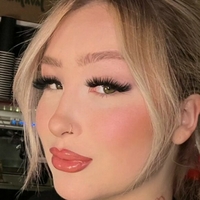 Stacked Blonde Nua
