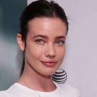 Stephanie Corneliussen Nua