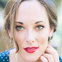 Stephanie Edmonds Nua