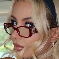 Tana Mongeau Nua