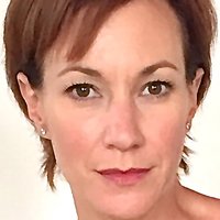 Tanya Franks Nua