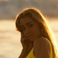 Tess Kielhamer Nua