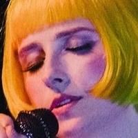 Tessa Violet Nua