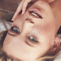 Tiffany Van Roest Nua